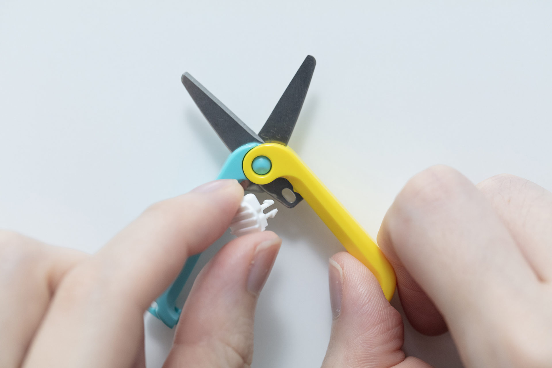 Miniature Scissors Assembly Experience, seki japan
